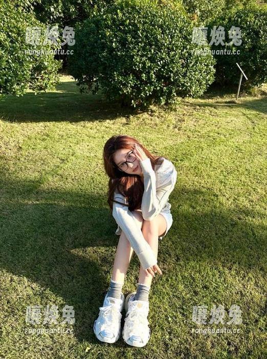 想吃到最新鲜的瓜？快来51cg网站，保姆级服务等你哦！