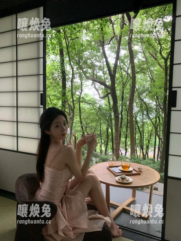 黝黑的视频波浪，51今日吃瓜带你赶赴“黑料”派对！