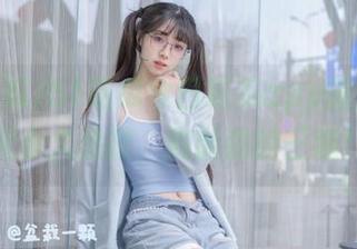 51吃瓜今日吃瓜app播放，标配永久热搜，刷新我的三观！