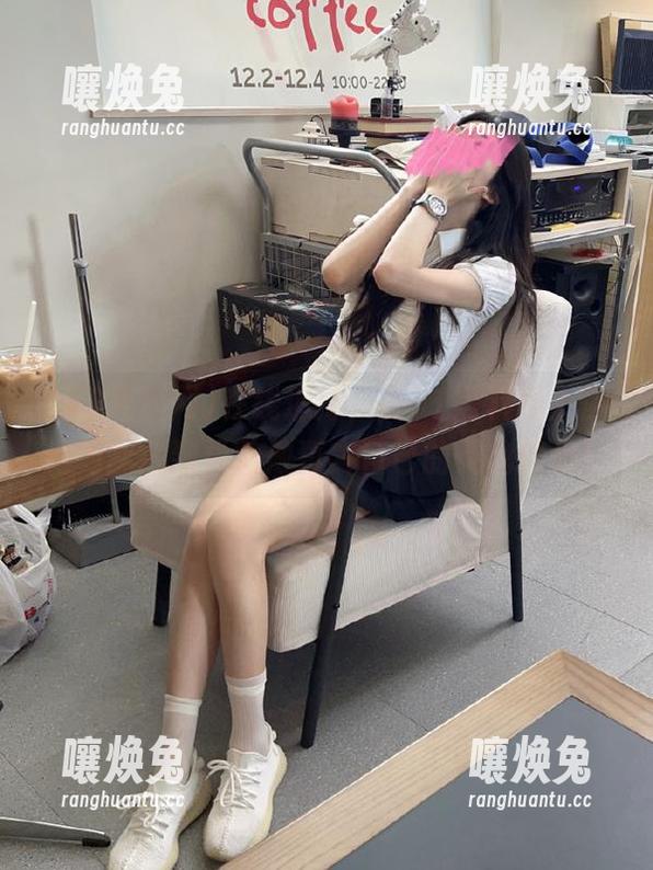 在线追捧，在51黑料网上你绝对能找到勇敢做真实自己的灵魂伴侣！