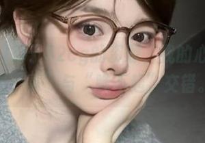 对于52cg的资源，我的心情大致是“喜”与“瞧不起”交错。