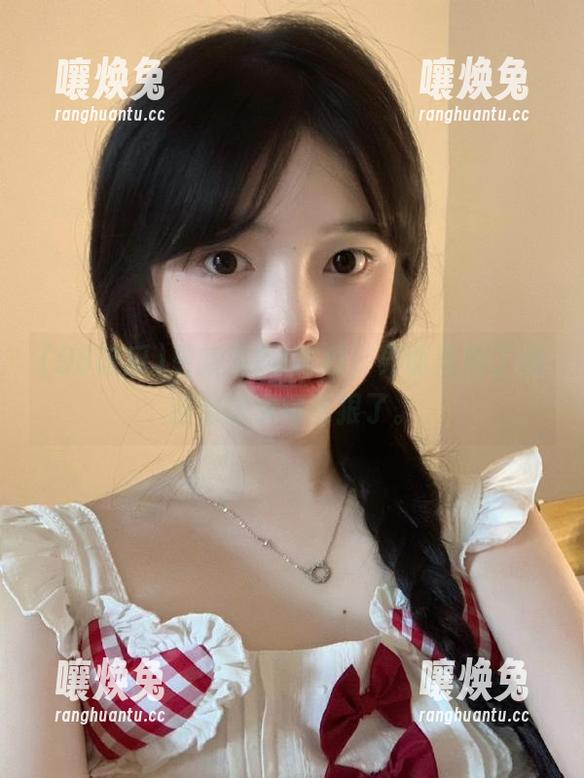 更新后98吃瓜，界面清爽了但消息肆虐得更狠了。