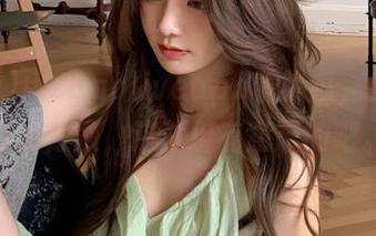 用cggoliveapp看热瓜，我的注意力分散，这就挺有意思的吧。