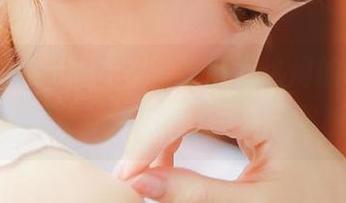 大家都是吃瓜看热闹的，干嘛不试试“heiliao.su”苹果版？