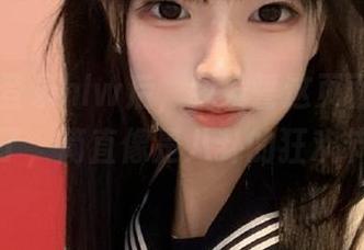 登录hlw后，我发誓这页面颜色太亮了，简直像是八卦的狂欢节！