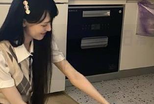hlw网站：绯闻成了日常，大家还能淡定吃瓜吗？