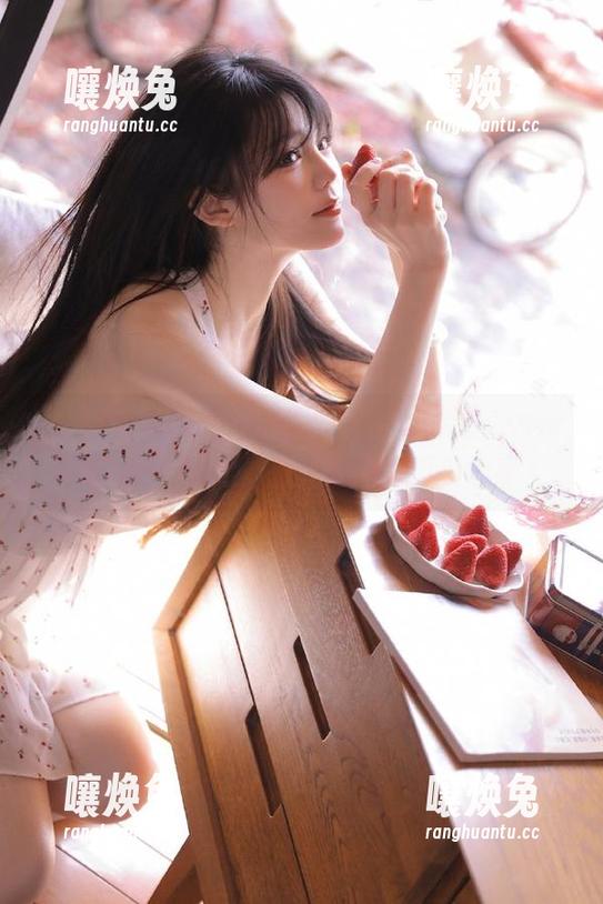 走过路过不要错过，www吃瓜网cc带你看看最新的瓜田趣事！