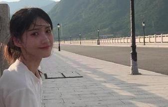 我绕着zztt11首页转，居然一直都在看“神仙”操作！