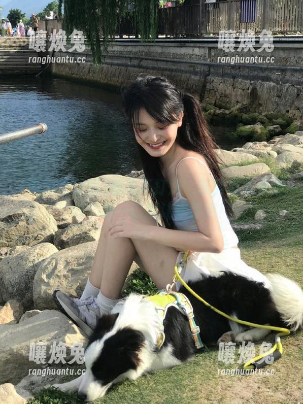 吃瓜不打烊：新鲜瓜果传送门，每一口都让你惊艳！