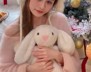 吃瓜网91直达脑洞大开的瞬间，这剧情真比电视剧还离奇啊！