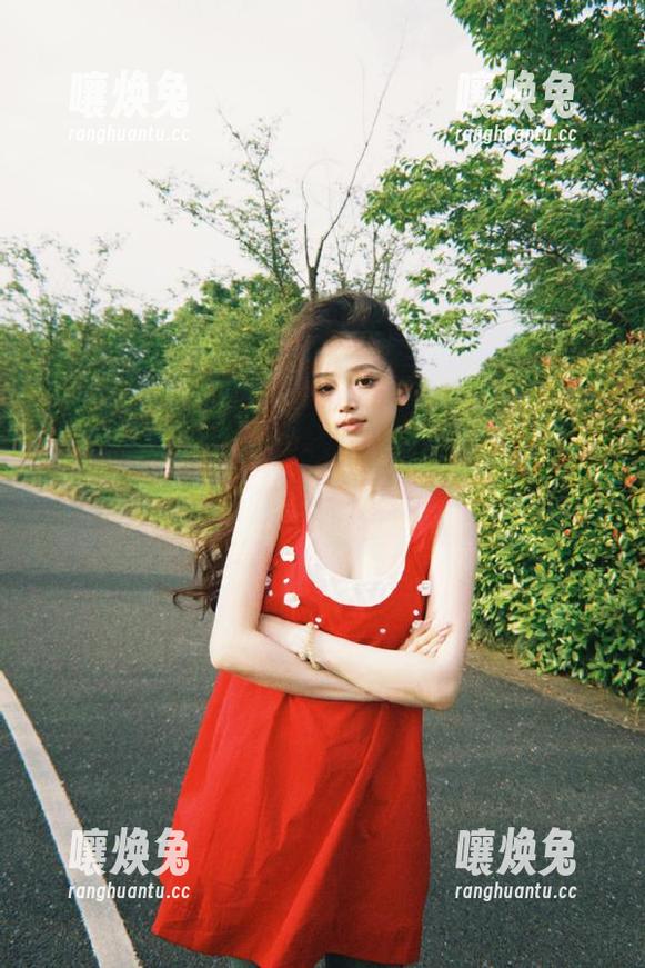 今天的瓜实在太多，快来吃瓜网链接咱们的瓜盘子！