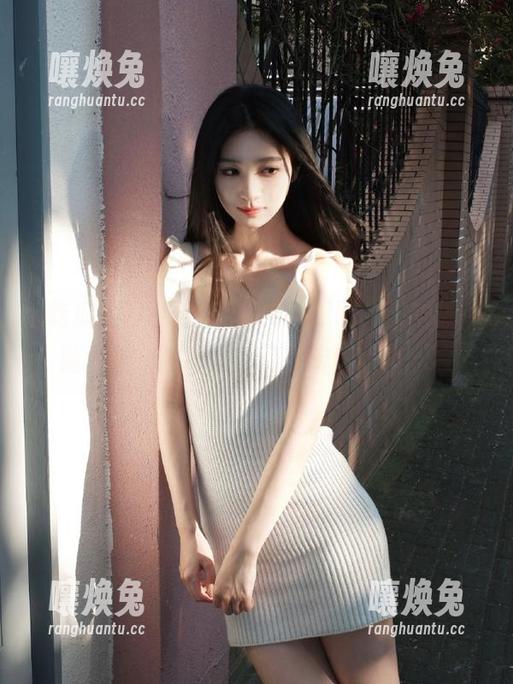 观看“51.cg吃瓜网”里的热点，脑袋里一遍遍问自己：咱这是在干嘛呢