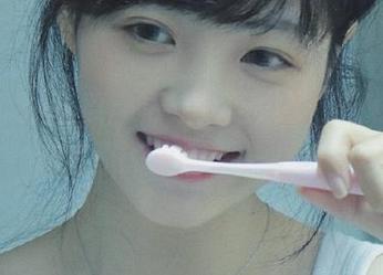 吃瓜网更新太给力了，下载后我连嘴里的瓜皮都忘了吐！