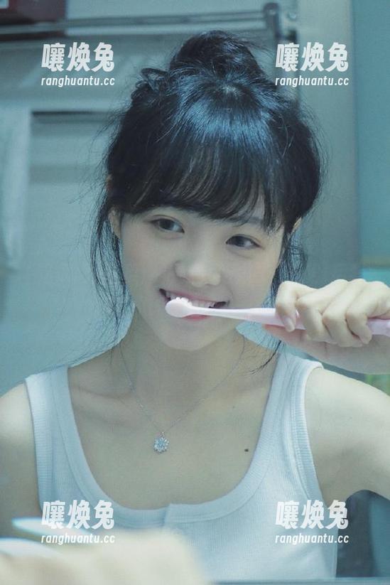 吃瓜网更新太给力了，下载后我连嘴里的瓜皮都忘了吐！