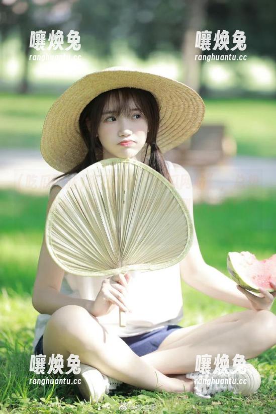 疯狂刷新“吃瓜网站”，总想找到那个大瓜，今天顺利找到链接啦！开心
