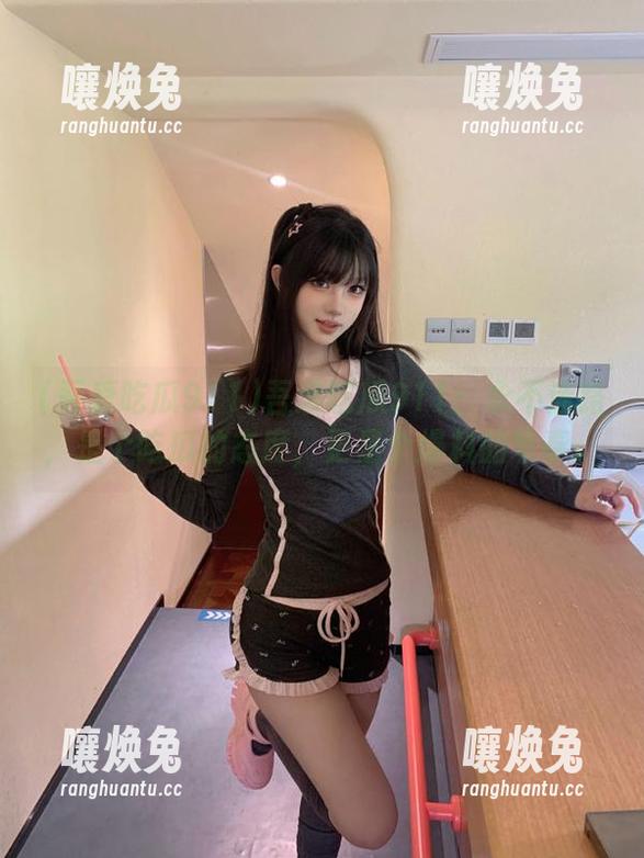吾爱吃瓜911：永不迷路，是个吃瓜的态度，更是个爆料的节奏。