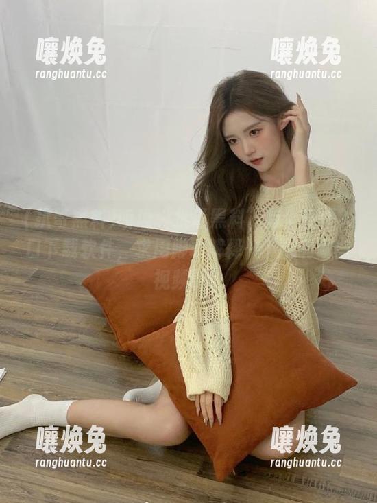 听说“扒哥黑料”有个视频入口下载软件，求用脚本解释一下都有哪些视频啊？