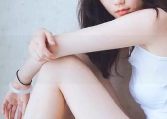 踏入‘黑料.su入口’，仿佛进入了八卦的奇妙大夏天！