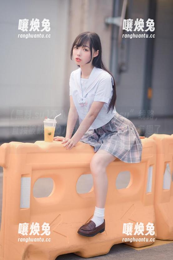 不小心踩到“黑料.su”线路，直接被肤浅的八卦牵着跑，真是太有趣了！