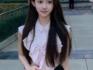 最新黑料不打烊网页版，黏住我眼球的绝妙设计，无法自拔！