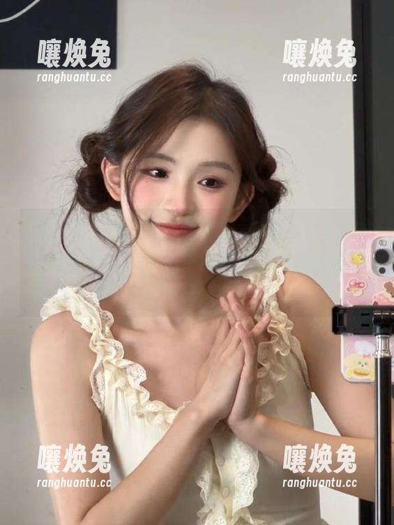 黑料不打烊苹果版，让你随时随地蹲瓜，一不小心就变马不停蹄的瓜友！