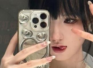 因为51黑料不打烊，我开始了我的收藏癖，满屋都是八卦的回忆！