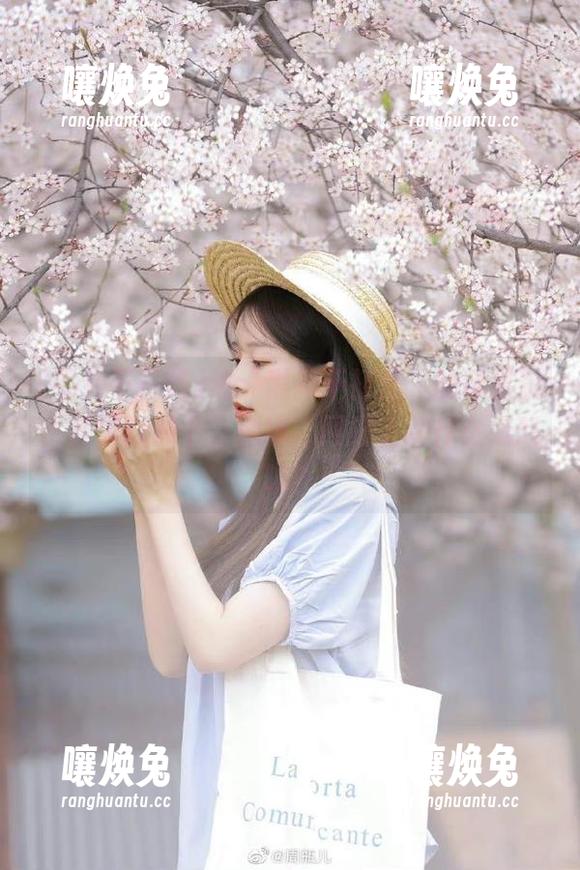 这“黑料不打烊”的苹果版，其实就像个小剧场，网站上演什么好戏呢？