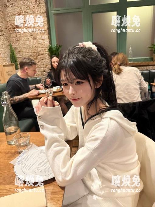 在线瞧瞧黑料网，观看瓜友们的心酸历程！